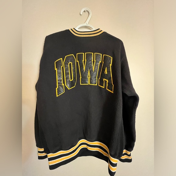 Vintage 90s Mt. Spokane Knitting Mills Black and Yellow Iowa Heavy Sweatshirt - Picture 2 of 4